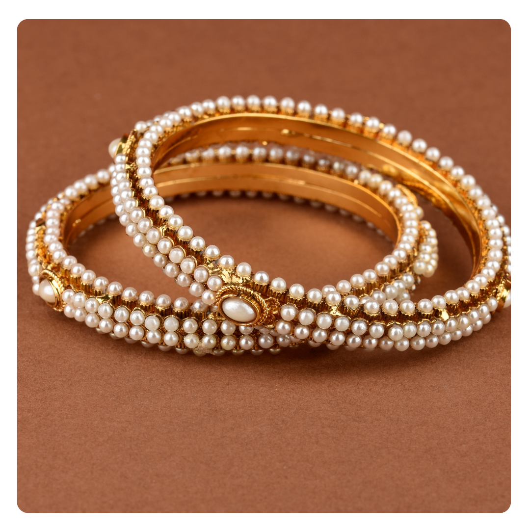 Silverhaat Pearl Studded Flower Bengle (Demo-Bengle)